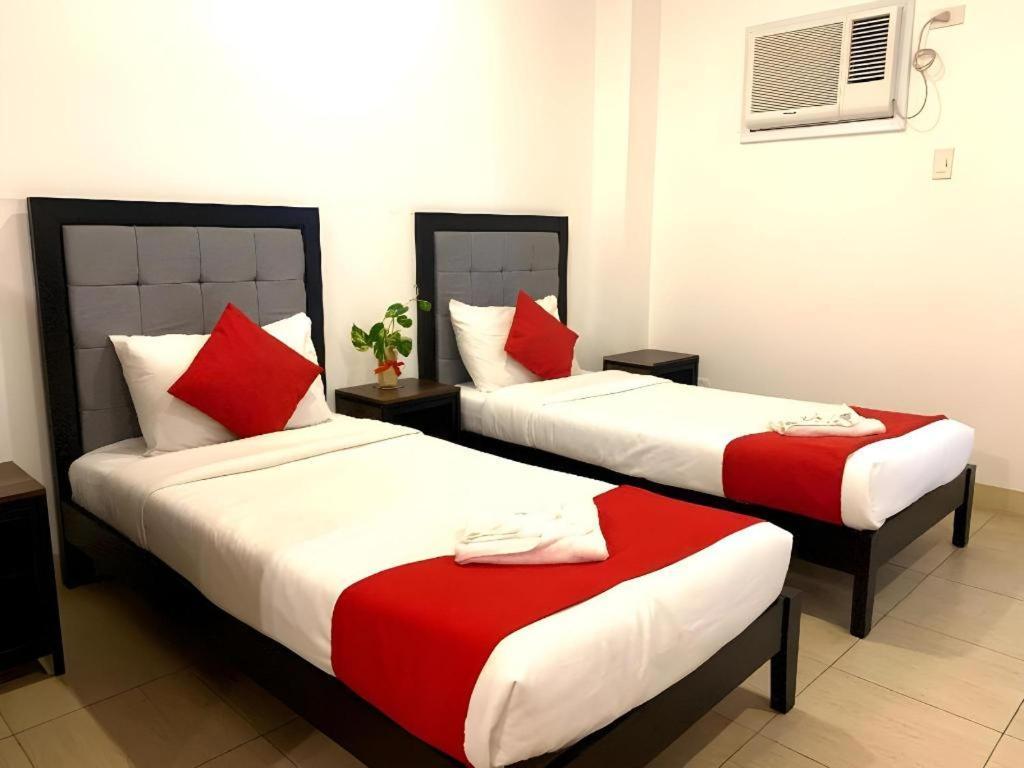 Oyo 150 Davao Airport View Hotel المظهر الخارجي الصورة