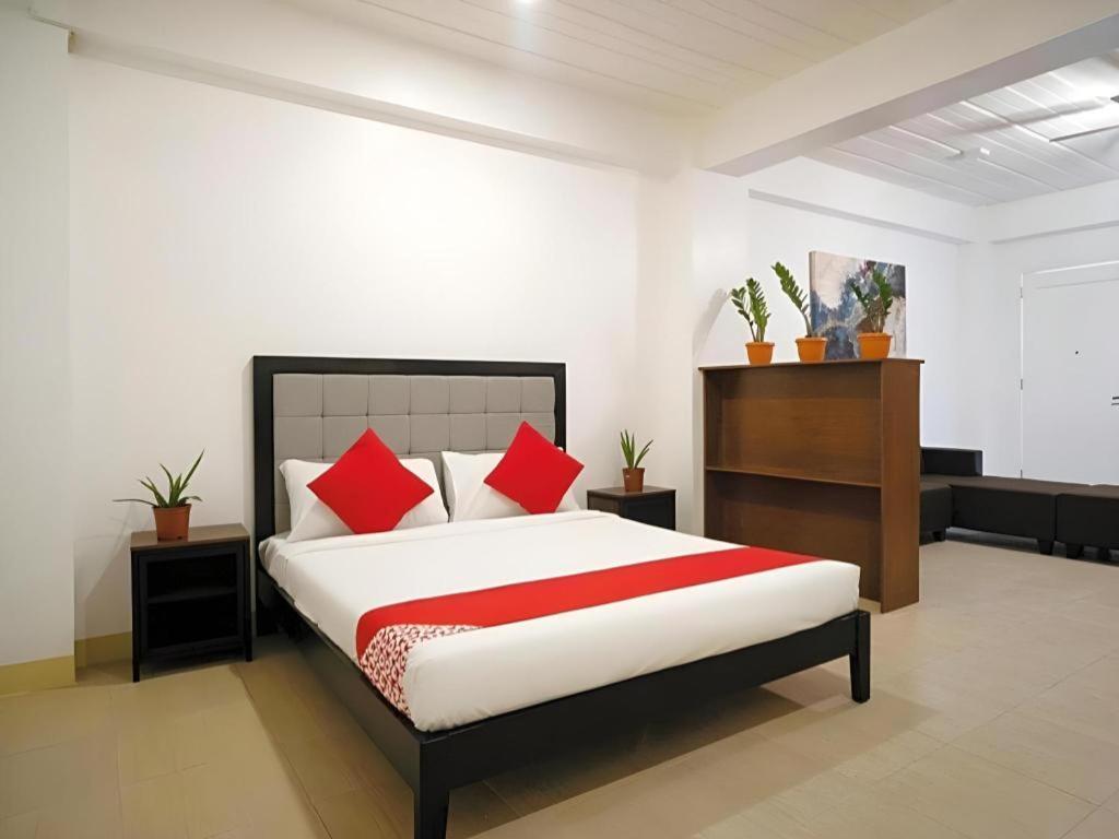 Oyo 150 Davao Airport View Hotel المظهر الخارجي الصورة