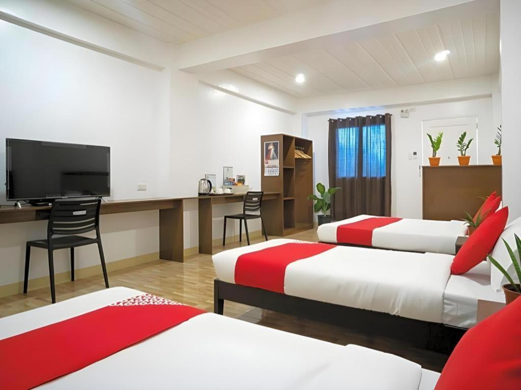 Oyo 150 Davao Airport View Hotel المظهر الخارجي الصورة